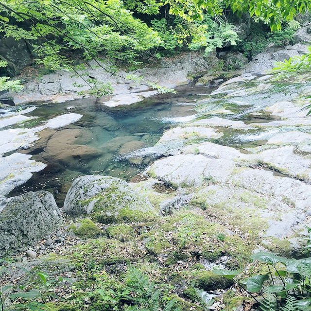 Cheonjeyeon Waterfall 