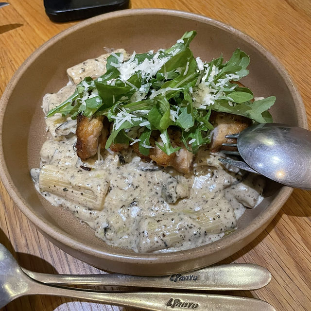 Baby Bar | ร้านอาหารที่ตั้งอยู่ในย่านอารีย์