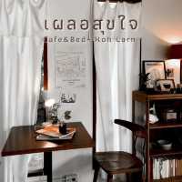 เผลอสุขใจ Cafe&Bed - Koh Larn