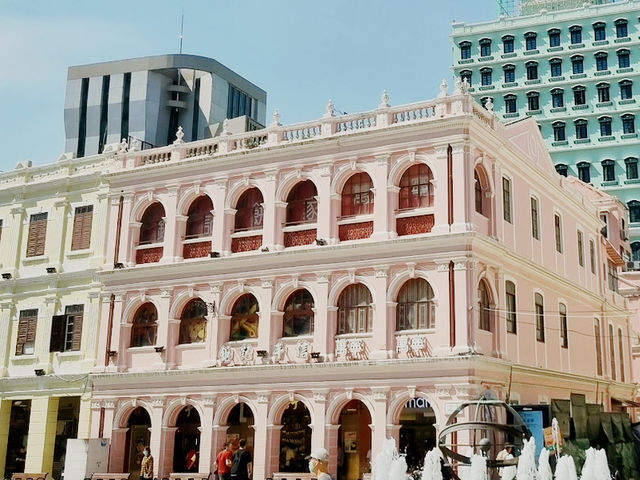 議事亭前地 — 澳門的文化心臟 議事亭前地 — 澳門的文化心臟