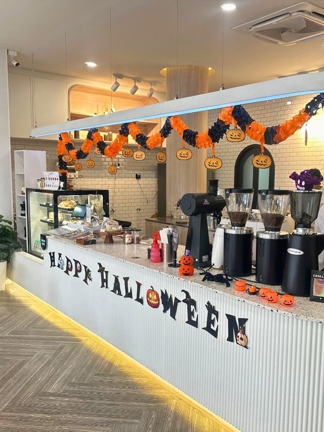 👻 Curve.bake cafe สุดฮิตของชาวนครสวรรค์