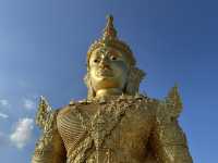 ชมความงดงาม พระพุทธปฐม องค์ใหญ่ที่สุดในประเทศไทย
