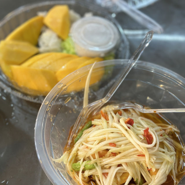 Food, Fun, and Finds: My Night at Hatyai’s Asian Bazaar!