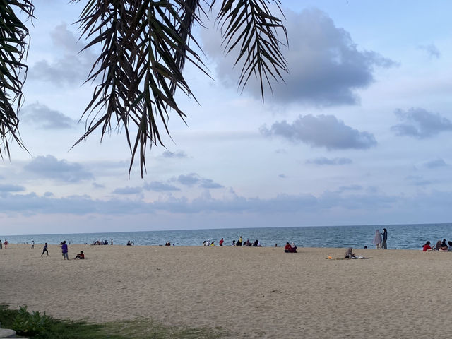 หาดบ้านทอน นราธิวาส