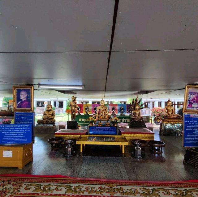 พระพุทธรูปปางประทานพร องค์ใหญ่ที่สุดในประเทศไทย