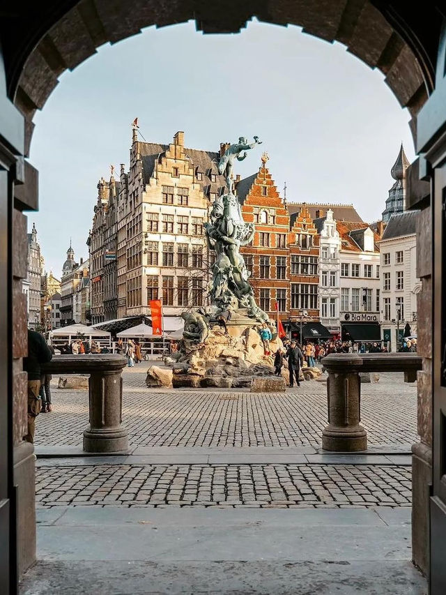 Antwerp , Belgium 🇧🇪 📸