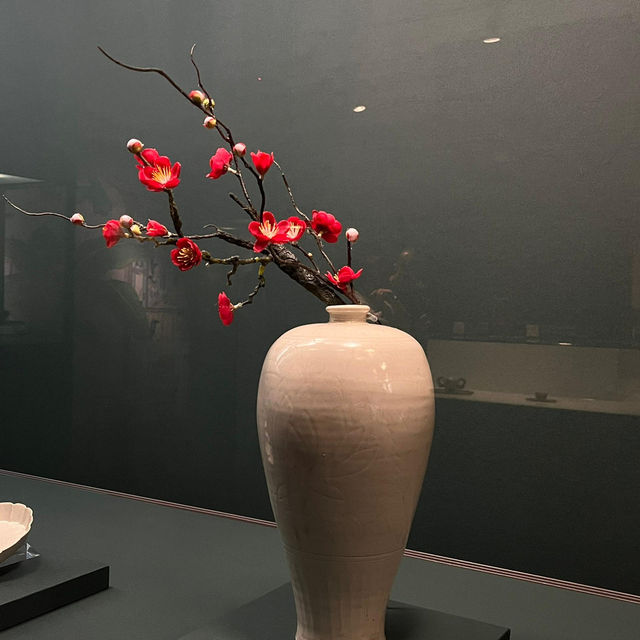 Explore the Unprecedented Collaboration Exhibition-‘Beauty Speaks for Itself’
