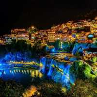 ฟูหรงเจิ้น สวยเหมือนเมืองในนิยาย 