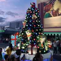 Christmas Parade at Universal Orlando: Spectacular Celebration