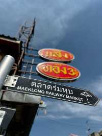 Maeklong railway market 🚂
