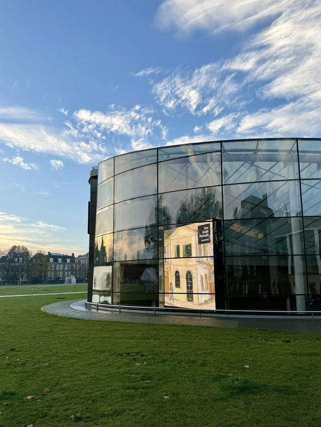 Van Gogh Museum: A Journey Into the Mind of a Genius