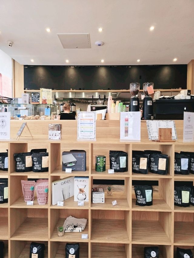 Bold Street Coffee จิบกาแฟร้านแรก ของทริป UK