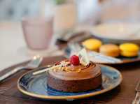 Castaway Restaurant, Café & Pool Bar