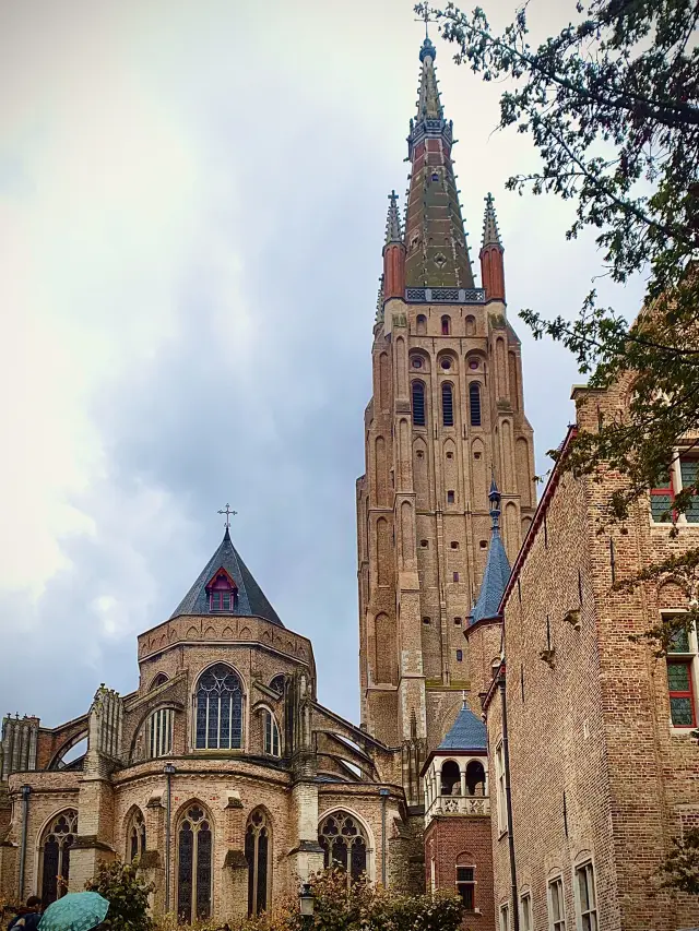 Sacred Church of Bruges - Church of Our Lady ❤️