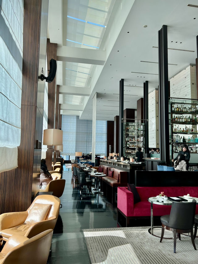 Afternoon Tea at Conrad Tokyo: A Luxurious Experience🍓