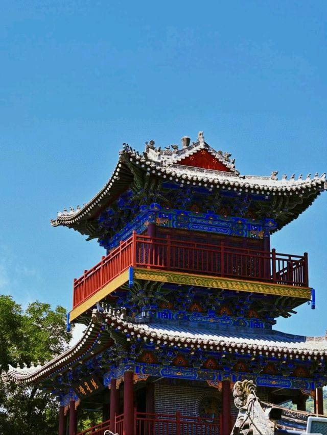 Uncover the Historical Charm of Dihua Ancient Town