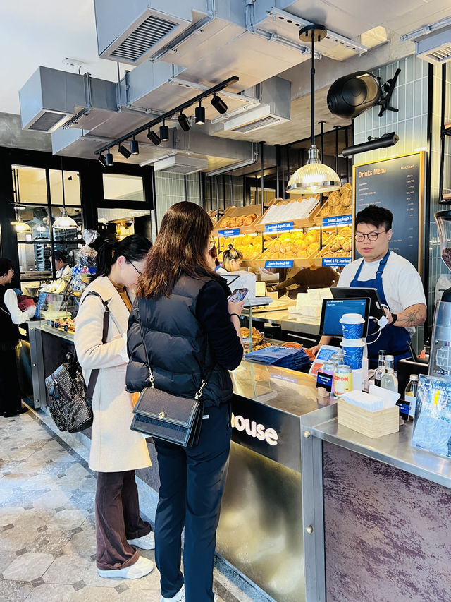 ［香港食記］Bakehouse-香港超人氣蛋塔💙💛