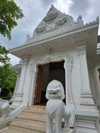 วัดราชาธิวาสวัดโบราณเก่าแก่