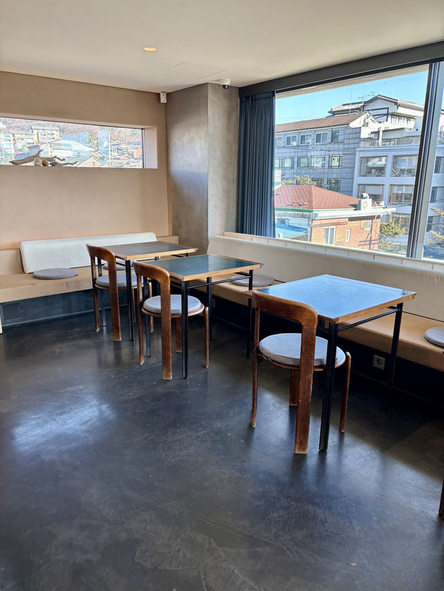 【韓国ソウル・三清洞】北村韓屋村の伝統的な雰囲気を楽しめる「o'sulloc TEA HOUSE 北村店」