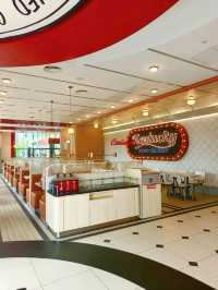 A Retro KFC Experience Like No Other