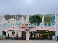 🌍🎶 “it’s a small world”