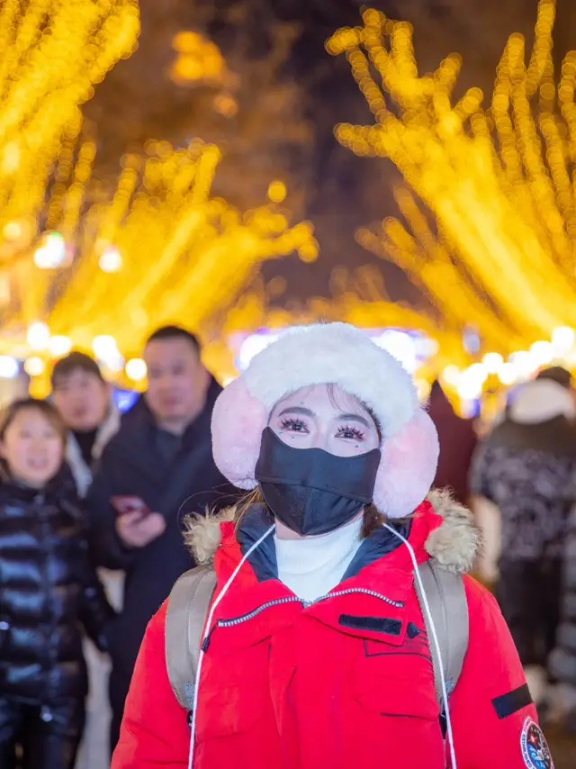 เดินเล่นถนนคนเดินจงหยาง