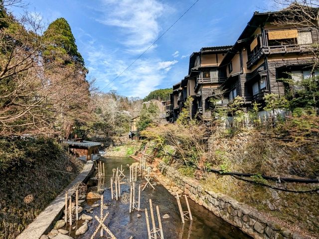 黑川溫泉鄉一日散策，浪漫的湯明點燈