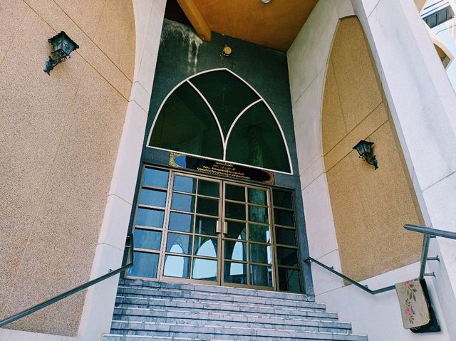 泰國曼谷湄南河畔著名歷史古跡清真寺建築景點：Al-Kubror Mosque，阿拉伯文化藝術風格建築，適合打卡拍照📸