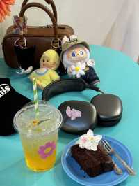 Old Day Bloom Cafe 