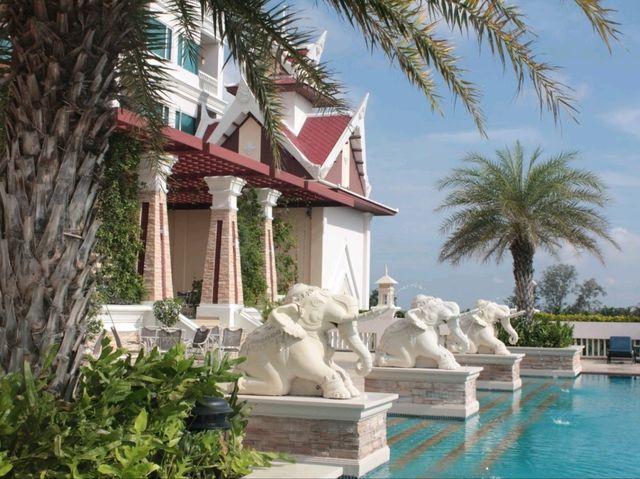 Grand Pacific Soverin & spa 