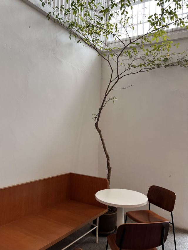 P.66: Penang’s Hidden Gem – A Minimalist Café Nestled Within a Stylish Stationery Store 