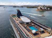 "Norwegian Spirit: The Ship That’s Like a Chill Backpacker... But With Unlimited Lobster" 🎒🦞🌊