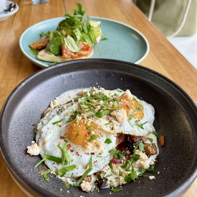 🇦🇺 サウスメルボルン・マーケットの向かいにあるおしゃカフェ