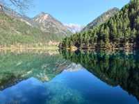 Fairytale valleys of Jiuzhaigou 