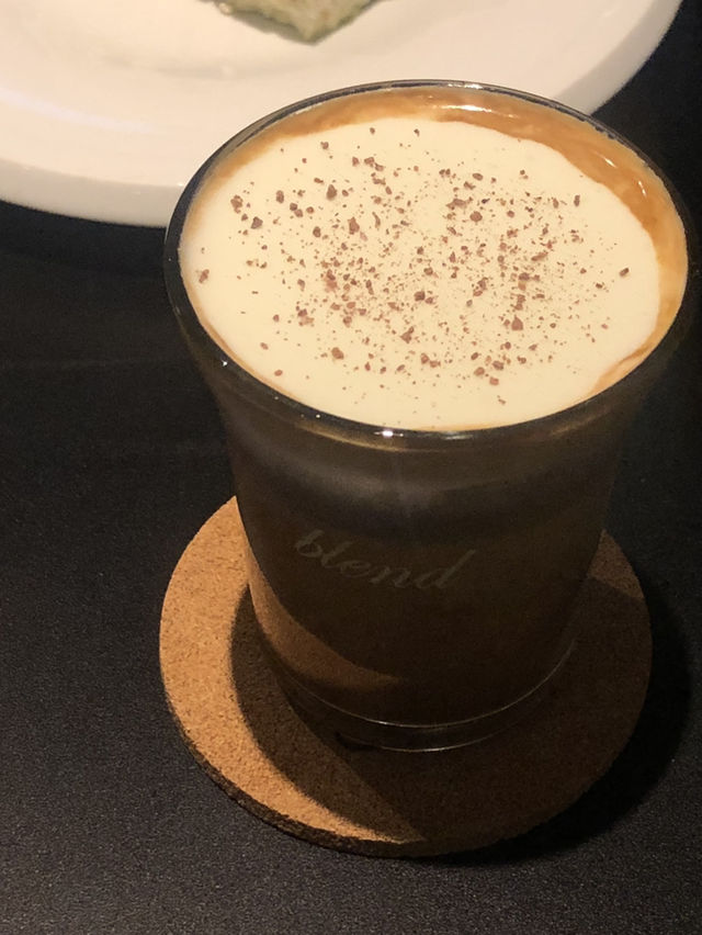 ☕ TEITED 블렌드 – 감성적인 분위기와 고품질 커피의 만남 
