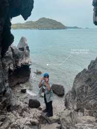 หาดถ้ำพัง ถ้ำทะลุ เกาะสีชัง🗺️✨🌊