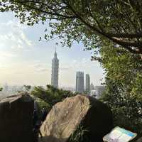 Xiangshan จุดชมวิวไทเป เดินไม่ไกล แต่วิวหลักล้าน