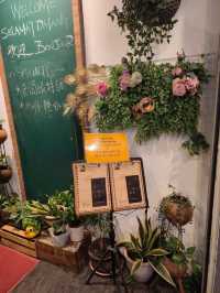 Aesthetic Café Hunt—JB Edition!