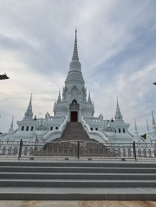 วัดไผ่โรงวัว จังหวัดสุพรรณบุรี