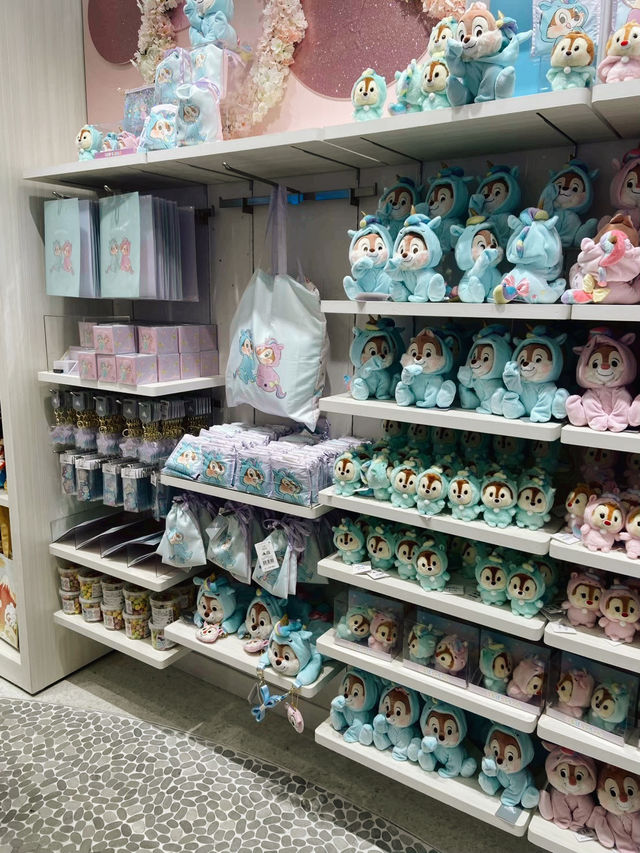 ช้อปปิ้งที่ Disney Store Tokyo