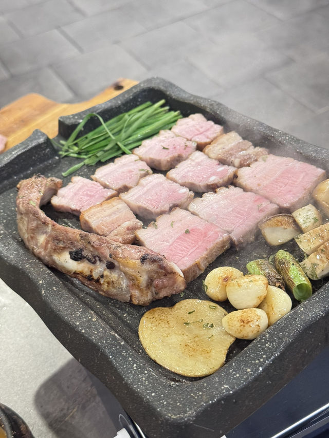 광주 초벌구이 숯불구이 삼겹살 맛집,육쁘다