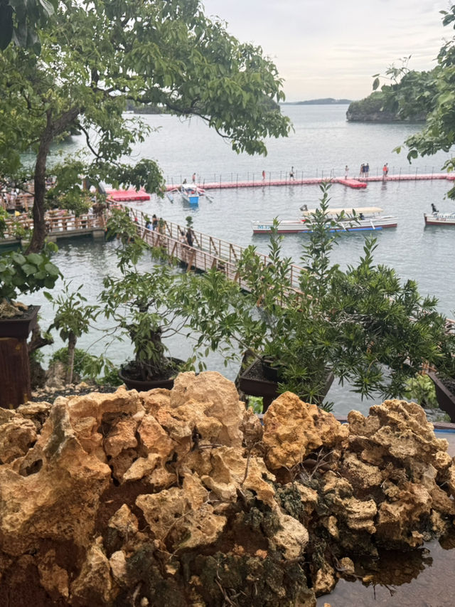 100 islands in Alaminos!