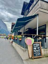 走訪瑞士知名的瀑布小鎮～勞特布龍嫩Lauterbrunnen