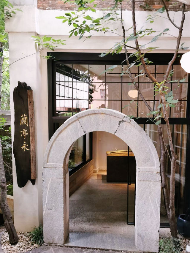 🌿 Lanting Yong — Where Heritage Meets Haute Cuisine in the Heart of Guangzhou 🌿