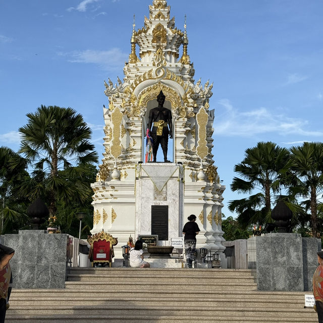 เที่ยวอำเภอเมืองพะเยา 2 วัน ไปไหนดี