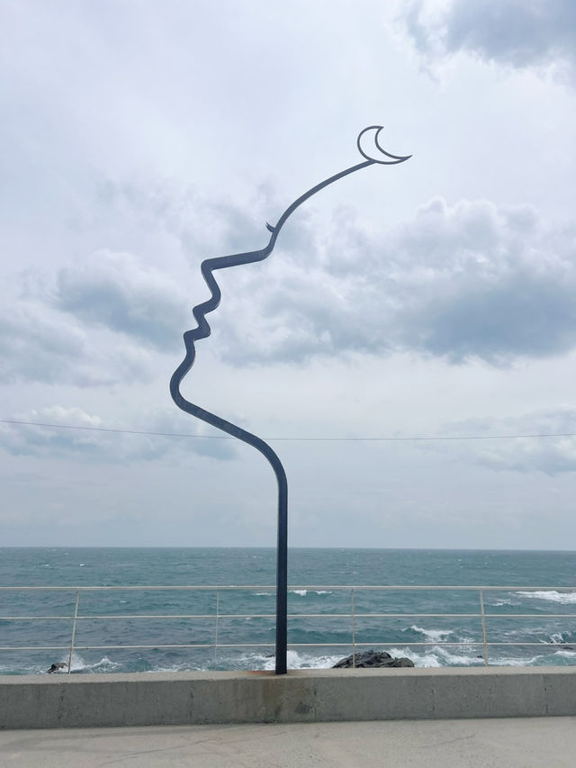경주 동해바다 앞에 이런 감성카페가? 🌊