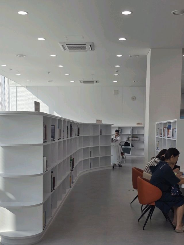 무더운 여름, 시원하게 책 속으로 