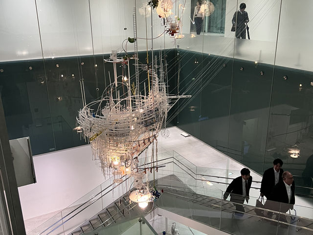  📍金澤21世紀美術館｜當代與空間美感的完美融合