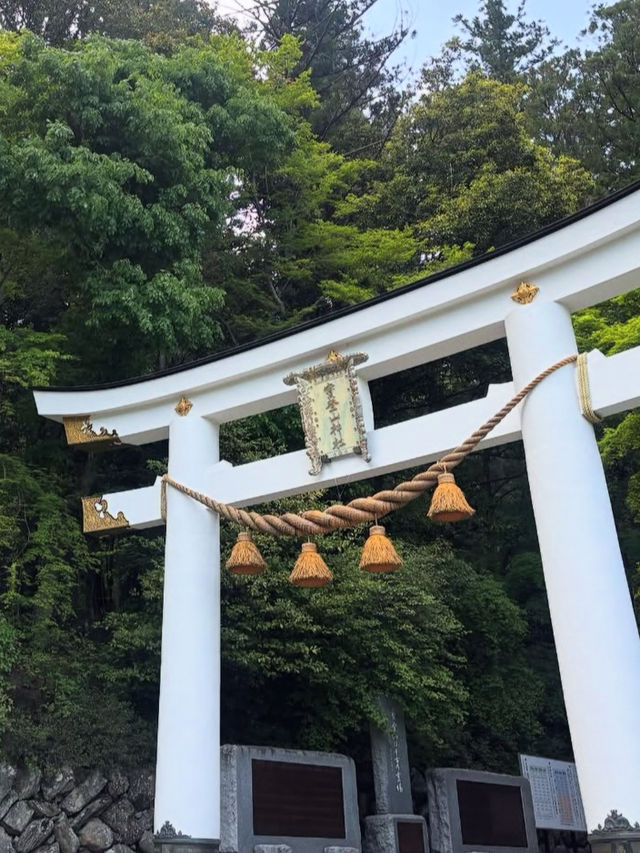 山と神秘に包まれる「宝登山神社」で、心澄む長瀞旅