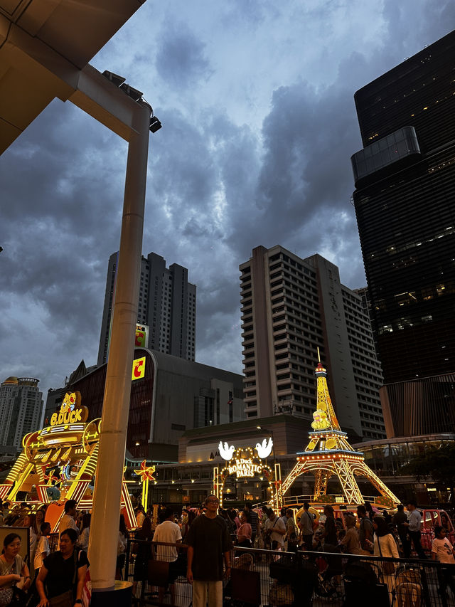 CentralWorld is one of the largest and most popular shopping malls in Bangkok,